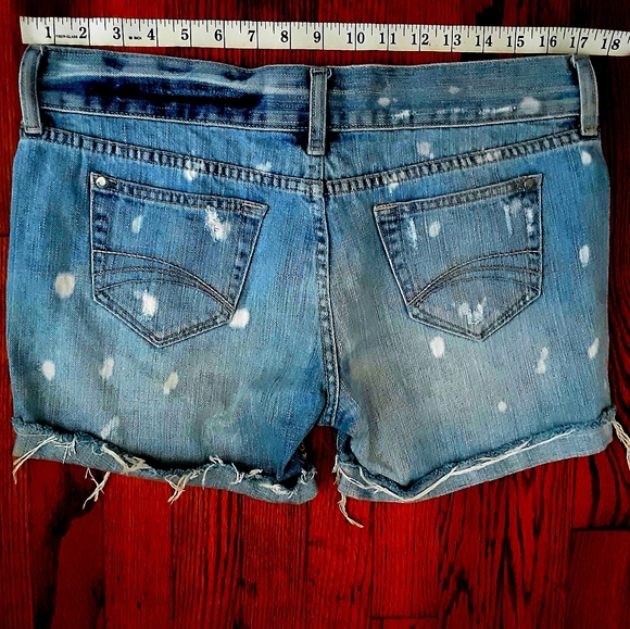 Decree Jean Shorts Distressed Boyfriend Size 9 - Picture 4 of 10